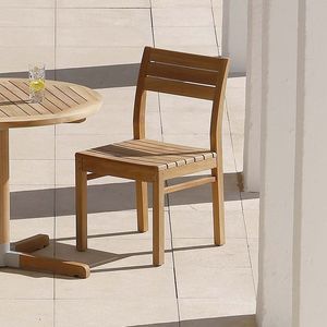 chaise contemporaine