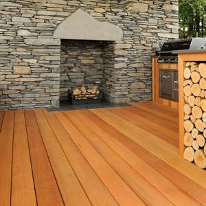 lame de terrasse en bois massif 1