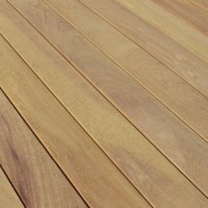 lame de terrasse en bois de feuillus 1