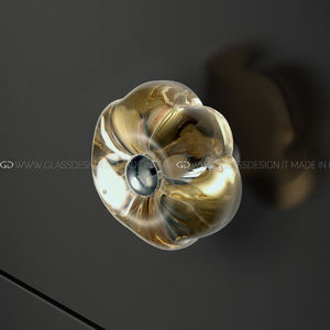 bouton de meuble classique