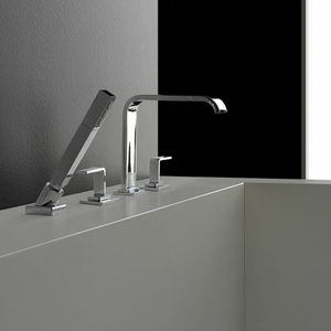 mélangeur pour baignoire / sur plan / en nickel / en métal chromé