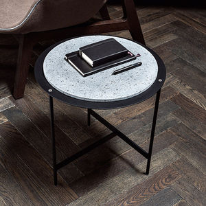 table d'appoint contemporaine