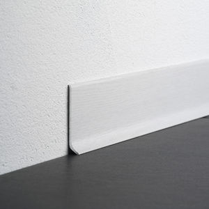 plinthe en aluminium