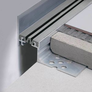 joint de dilatation en aluminium 1