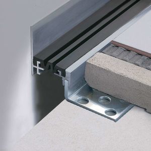 joint de dilatation en aluminium 1