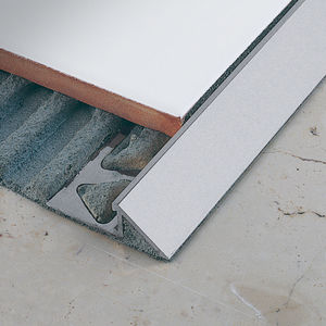 profilé de finition en aluminium 1