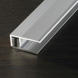 profilé de finition en aluminium anodisé