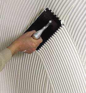 colle en pâte pour carrelage 1