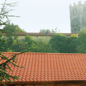 tuile portugaise