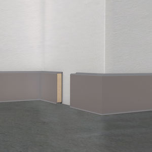 plinthe blanche 1