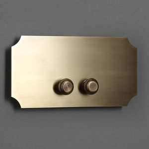 bouton de chasse d'eau