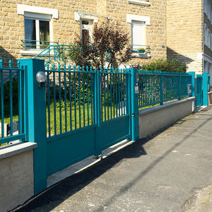 clôture à panneaux 1