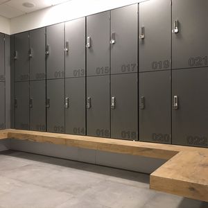 casier vestiaire en HPL