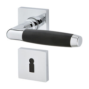 poignée pour porte / en métal / en bois / contemporaine