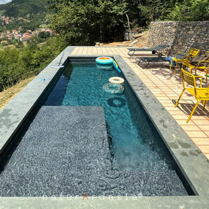 piscine margelle intégrée 1