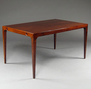 table à manger design scandinave