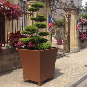 jardinière en acier corten