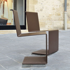 chaise contemporaine