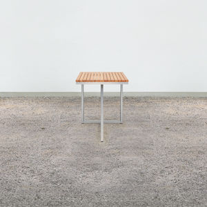 table contemporaine