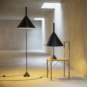 lampe sur pied