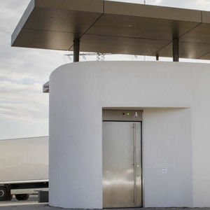 toilette publique en béton