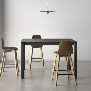 table mange-debout contemporaine