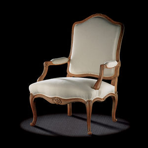 fauteuil de style Louis XV 1