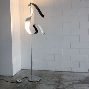 lampe sur pied