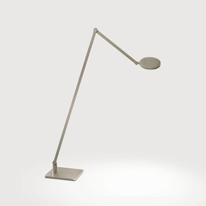 lampe sur pied