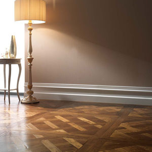plinthe en bois