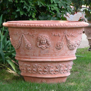 pot de jardin en terracotta