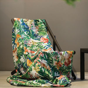 tissu d'ameublement / pour rideaux / à fleurs / pour extérieur