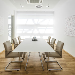 table de conférence contemporaine