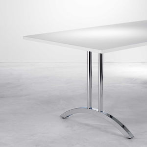 table contemporaine