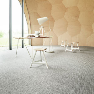 moquette en dalles / tuftée / bouclée / en polyamide