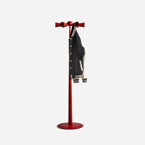 porte-manteau sur pied