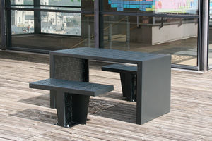 ensemble table et chaises contemporain