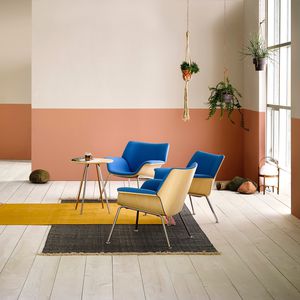 fauteuil visiteur contemporain / en tissu / en bois / avec accoudoirs