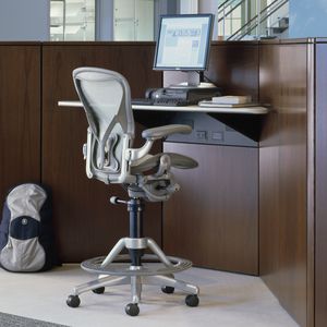 tabouret de travail en tissu / à roulettes / tapissé / pivotant