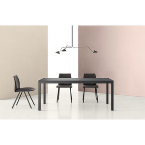 table contemporaine