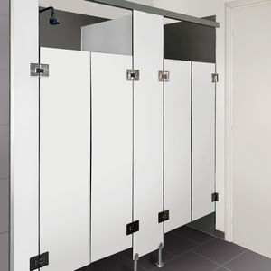 cabine de douche en HPL