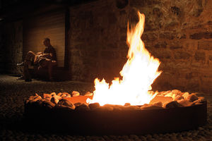 brasero de jardin à bois / en acier / avec barbecue