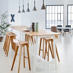 table contemporaine