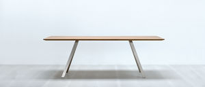 table contemporaine