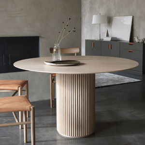 table contemporaine