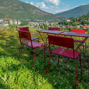 chaise contemporaine 1