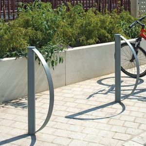 range-vélo en acier
