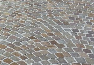 pavé en pierre naturelle