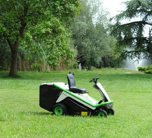 tondeuse à gazon autoportée