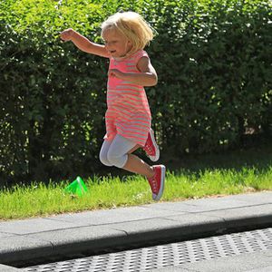 trampoline pour aire de jeux